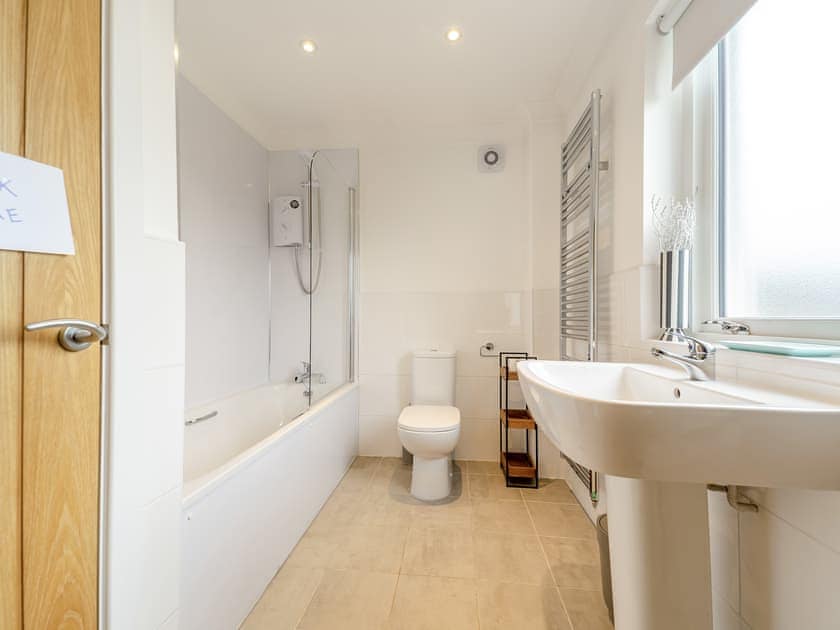 Bathroom | Springbank, Brodick