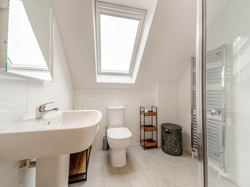 Bathroom | Springbank, Brodick