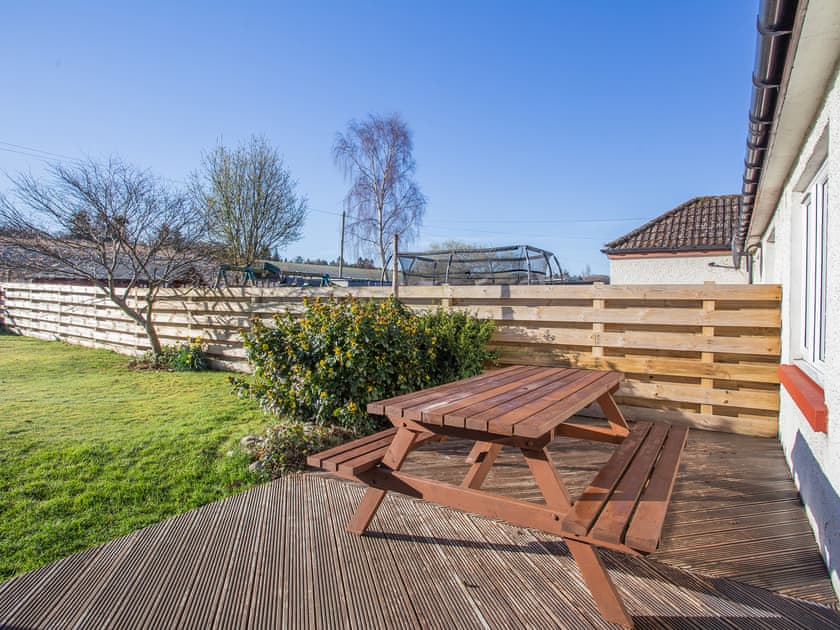 Sitting-out-area | The Cherry Tree, Nairn