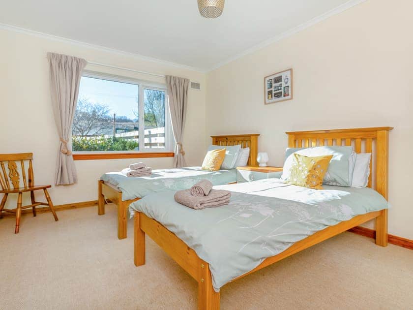 Twin bedroom | The Cherry Tree, Nairn