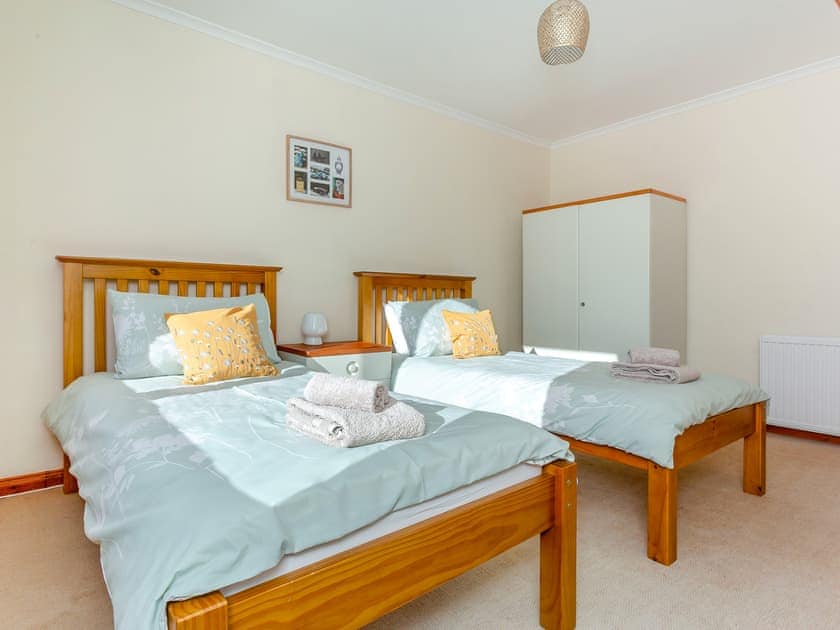 Twin bedroom | The Cherry Tree, Nairn