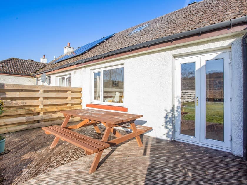 Sitting-out-area | The Cherry Tree, Nairn