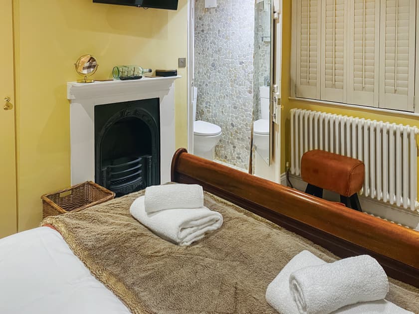 Double bedroom | Pebble Cottage, Aldeburgh