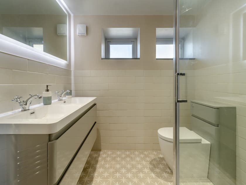 Bathroom | Ty Clyd, Mold and the Clwydian Range