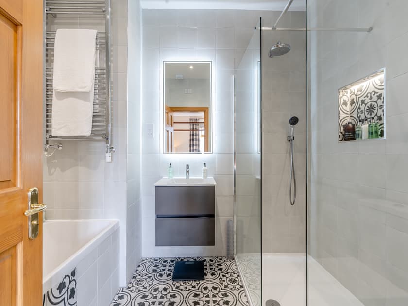 Bathroom | Morar Lodge, Pitlochry