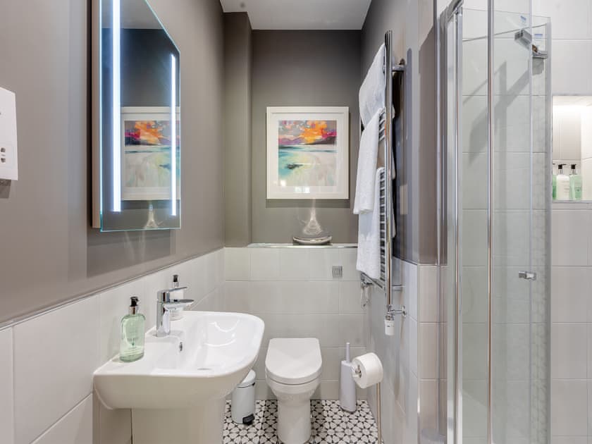 Bathroom | Morar Lodge, Pitlochry