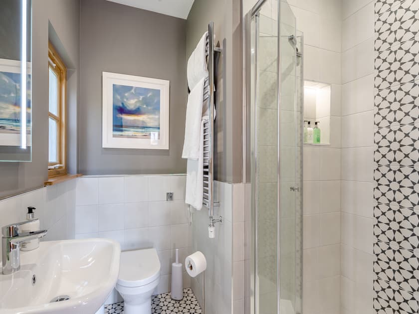Bathroom | Morar Lodge, Pitlochry