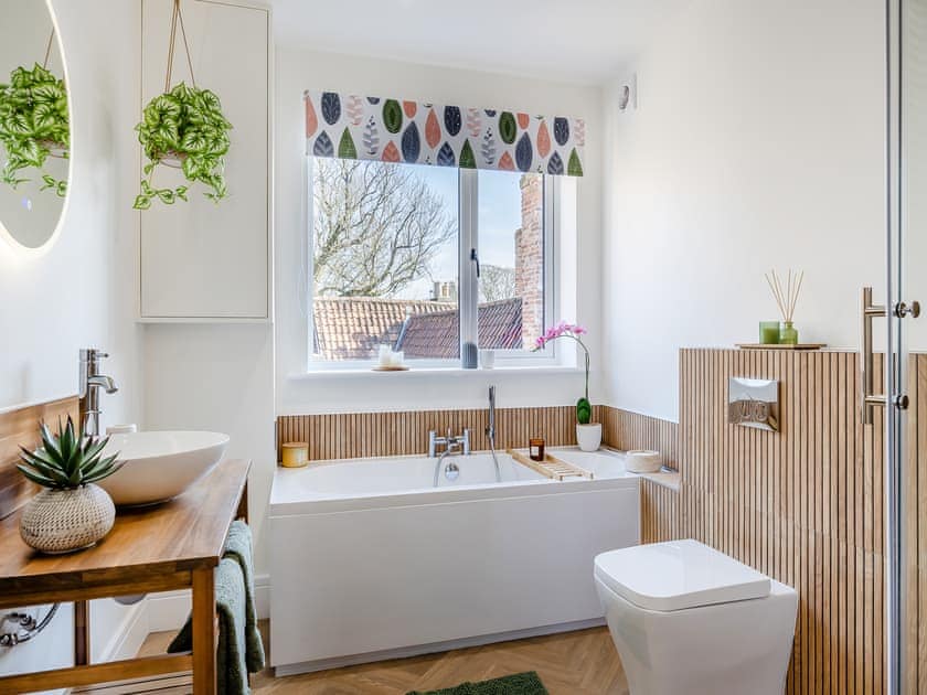 Bathroom | Tower View - Drury Lane, Lincoln
