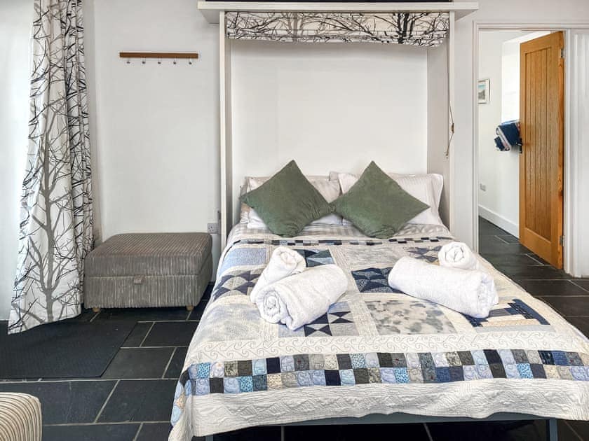 Double bedroom | The Milking Parlour, St Ives