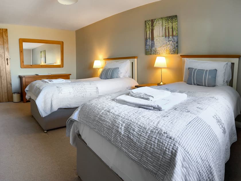 Twin bedroom | Derwent Cottage - Low Penhowe, Burythorpe, near Malton