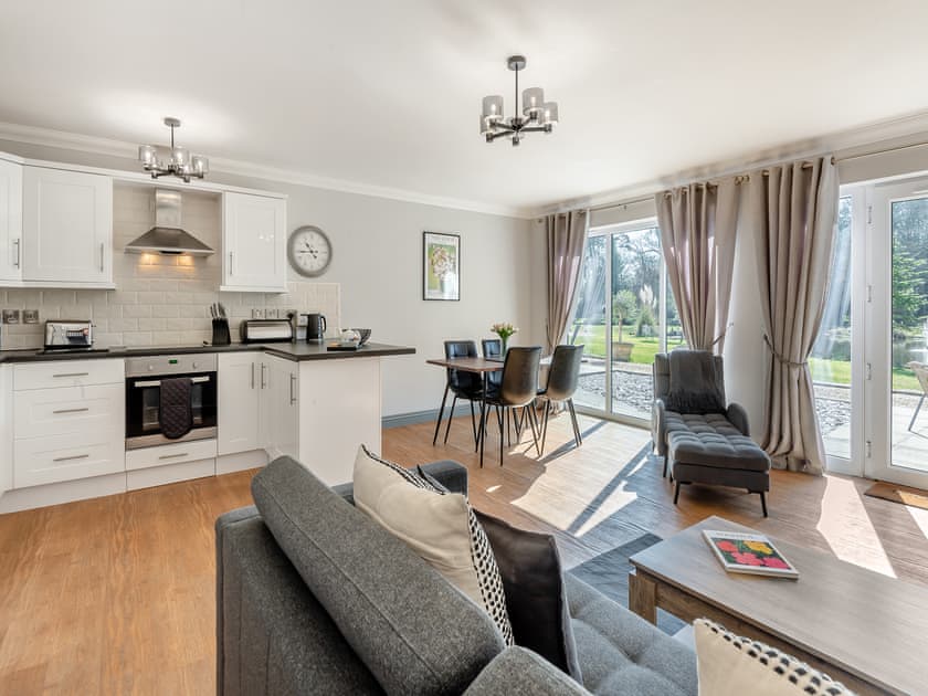Open plan living space | Fishermans Den - Everglades Caravan Park and Lodges, Denver, King’s Lynn