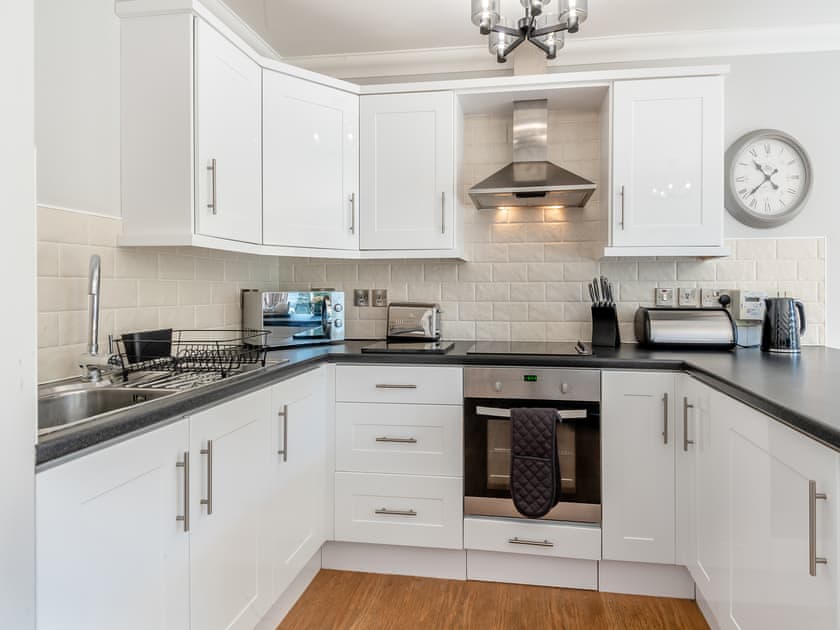 Kitchen | Fishermans Den - Everglades Caravan Park and Lodges, Denver, King’s Lynn