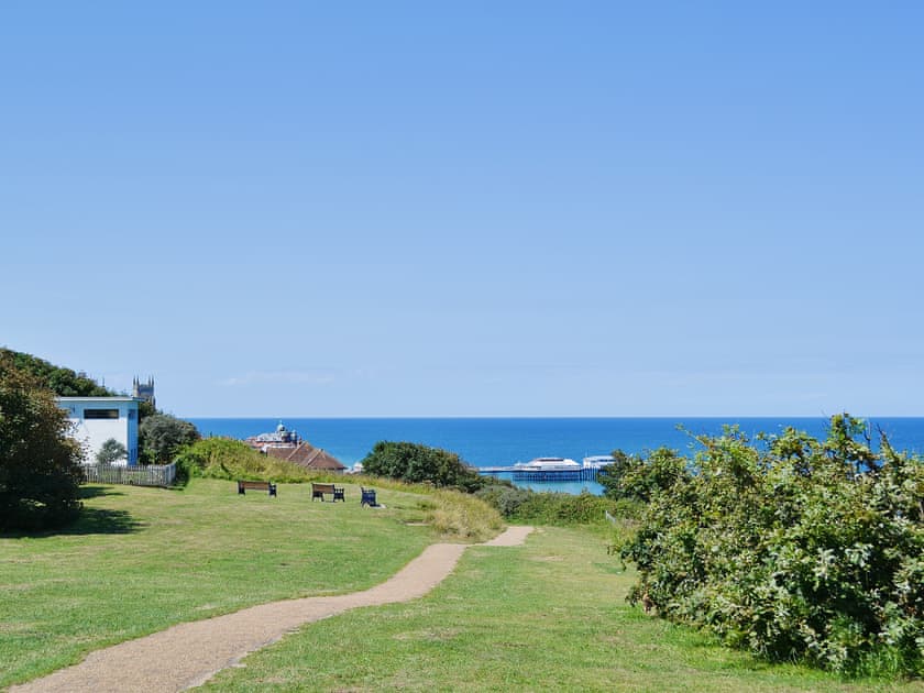 Surrounding area | Blue Skies - Low and High Tide, Cromer