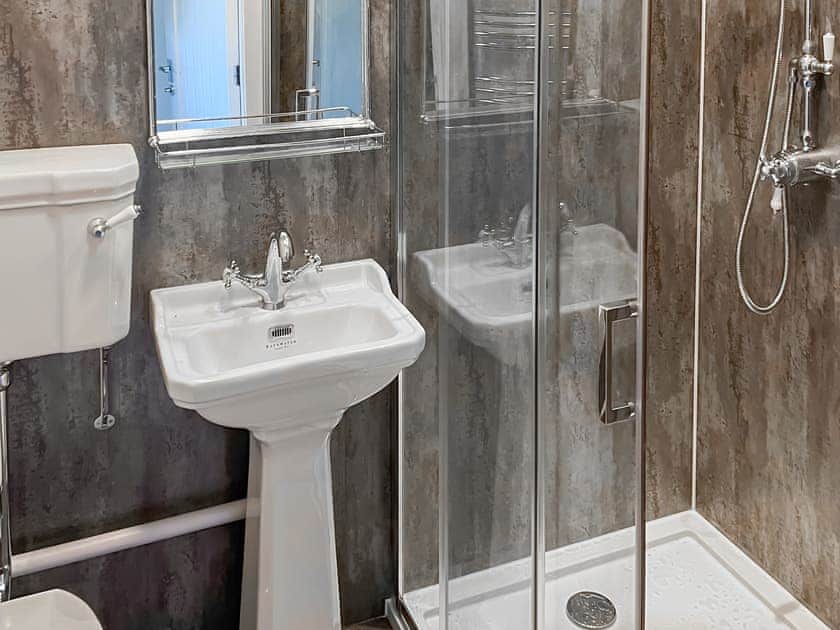 Bathroom | Suisnish House, Suisnish House