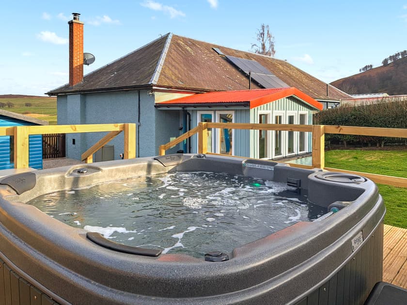 Hot tub | Bendhu, Comrie, near Crieff