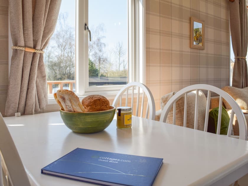 Open plan living space | Owl Lodge, Hartshorne