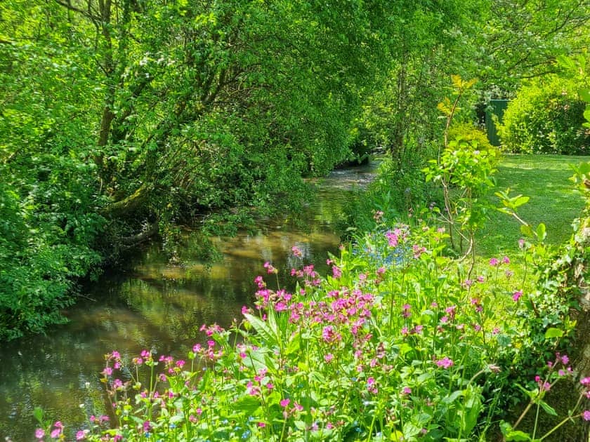 Surrounding area | Bluebell - Kilbol Country Cottages, Polmassick, near St Austell