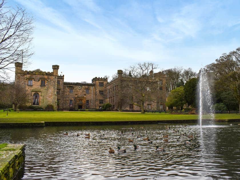 Surrounding area | Hollingreave House, Burnley