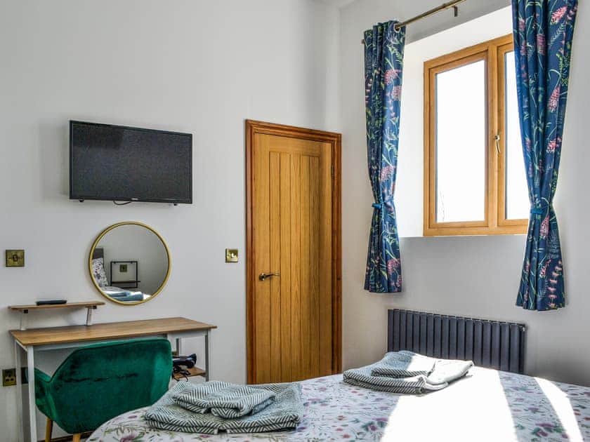 Double bedroom | Cart House - Clapham Holme Farm Cottages, Great Hatfield, near Hull