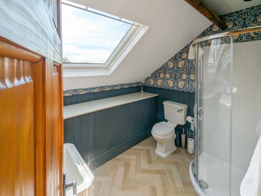 Bathroom | Firs Retreat, Balderton, near Newark