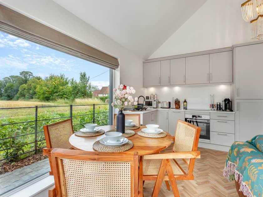 Kitchen/diner | Piglet Cottage - Wiggles and Piggles, Wimbish