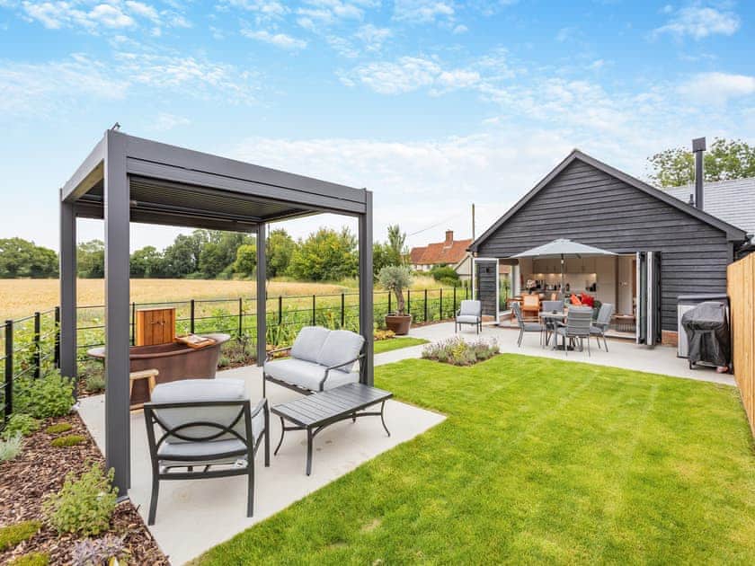 Outdoor | Piglet Cottage - Wiggles and Piggles, Wimbish