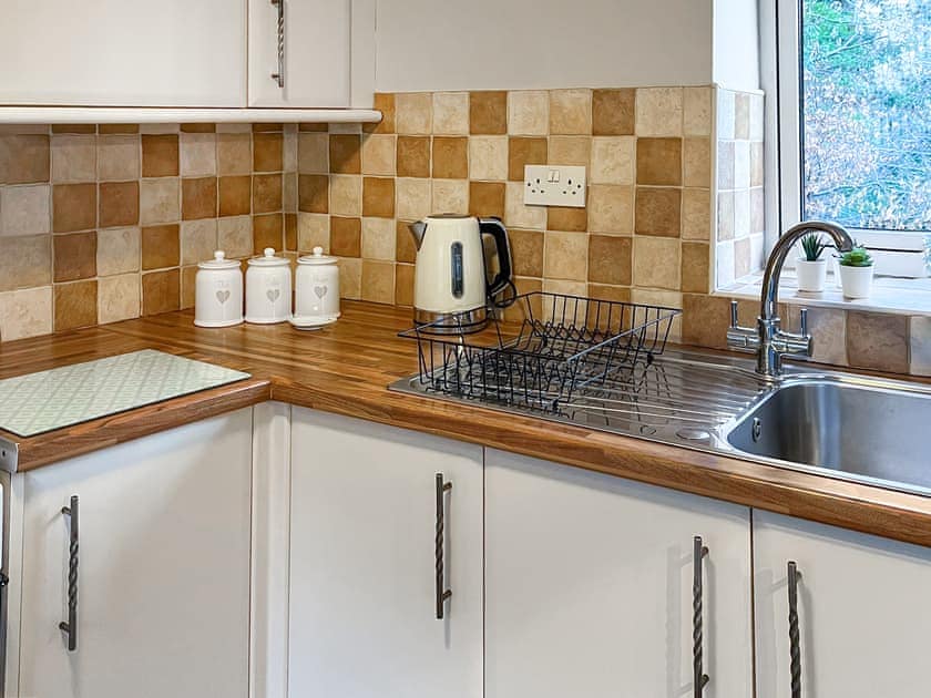 Kitchen | The Farriers - The Abbey Coach House, St. Mary’s Park, Windermere