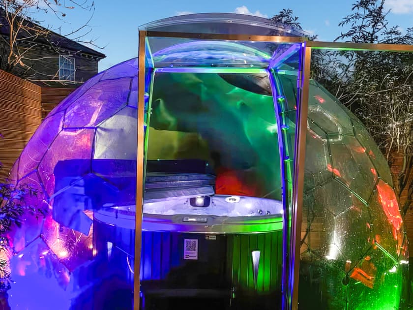 Hot tub | Manchester’s Hidden Gem, Timperley, Greater Manchester