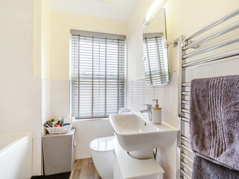 Bathroom | Jurassic House, Weymouth