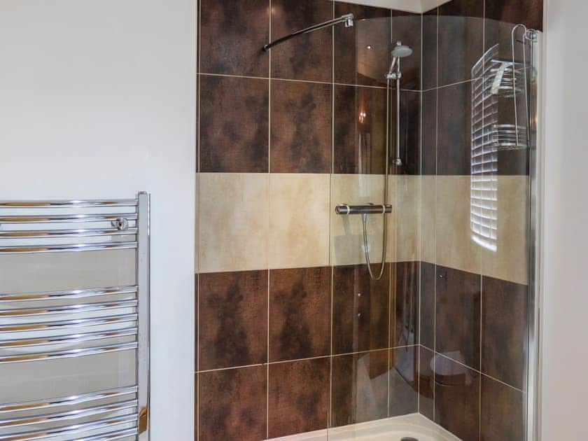 Bathroom | Seagrass Lodge, Rhosfawr, near Pwllheli