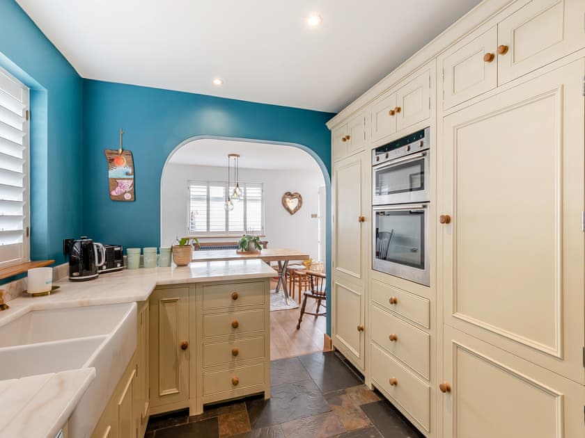 Kitchen | Sea Urchins - Pagham Retreats, Bognor Regis