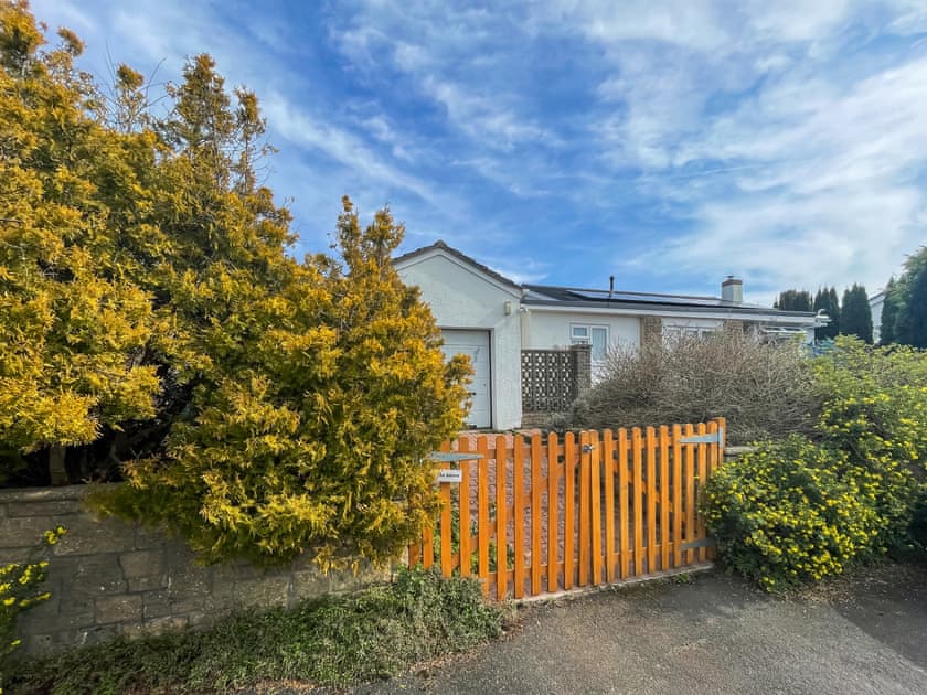 Driveway gate | Waterside Park Annex, Kingsbridge