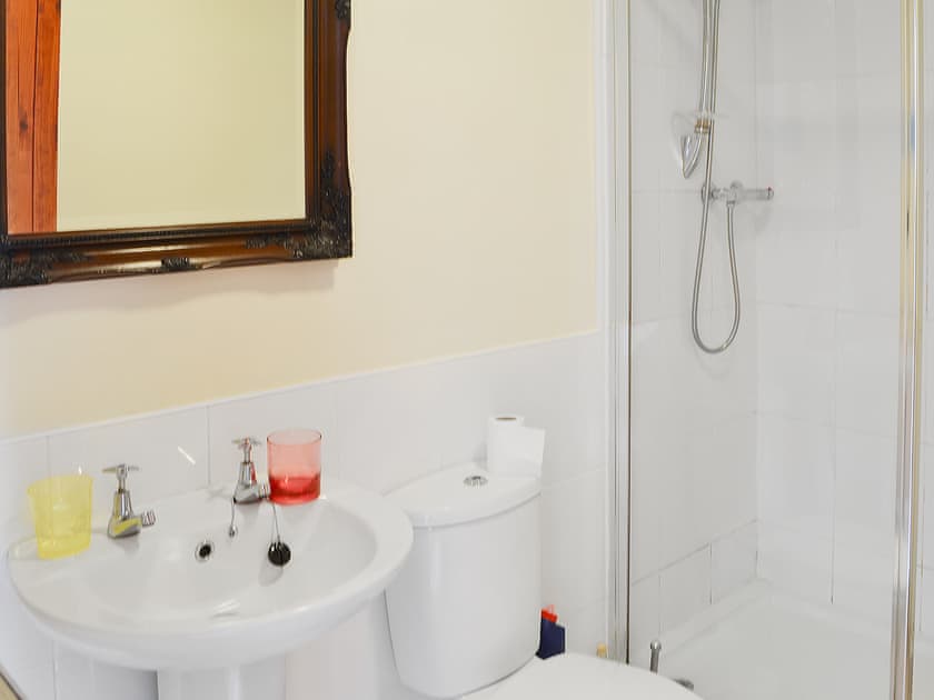 Bathroom | Broomstick Cottage - Soppit Farm Cottages, Elsdon