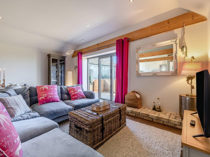 Open plan living space | Orchard Barn, Thurlton