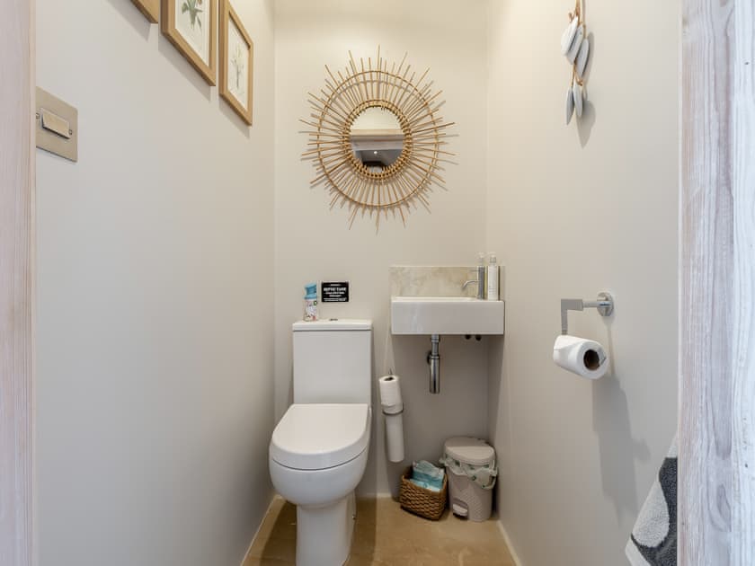 Bathroom | Orchard Barn, Thurlton