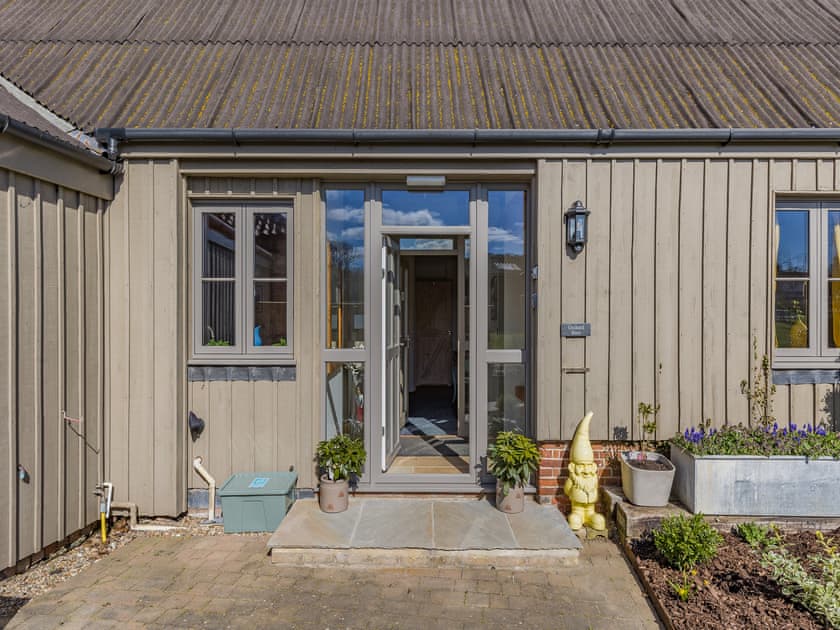 Outdoor | Orchard Barn, Thurlton