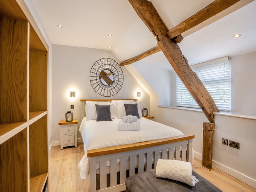 Double bedroom | Mid Terrace, Llanfilo Brecon