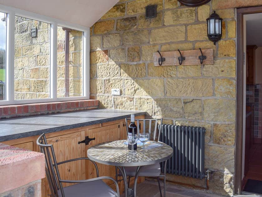 Sitting room | Low Moor Holiday CottagesStable Cottage, Scalby, near Scarborough