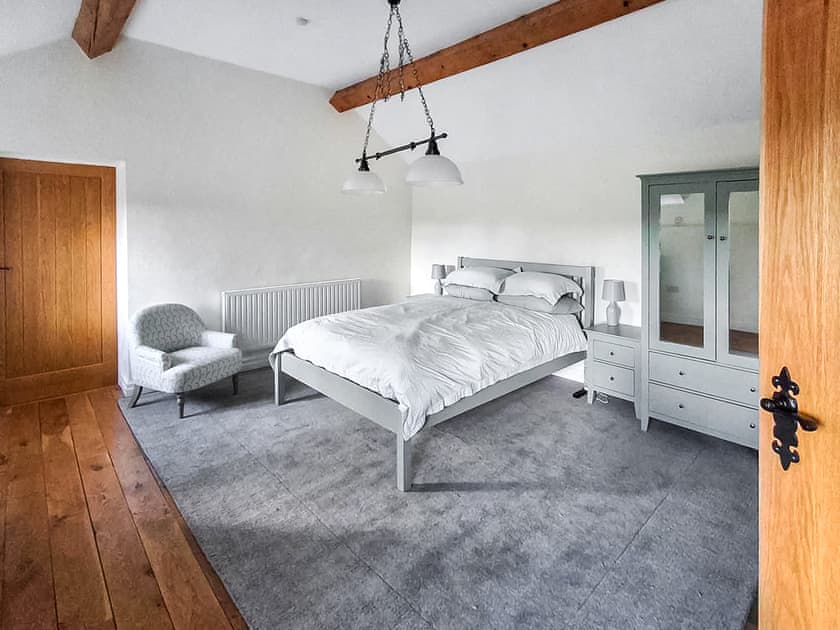 Double bedroom | Cefn Y Nant Farm, The Nant, near Bagillt