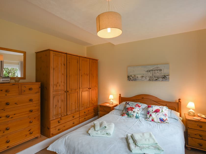 Double bedroom | Oak Lodge - Ford Farm, LLanteg, near Narbeth