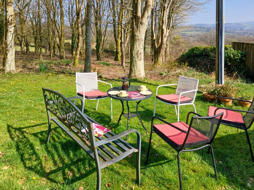 Sitting-out-area | Y Cartws, Llanwenog, near Llanybydder