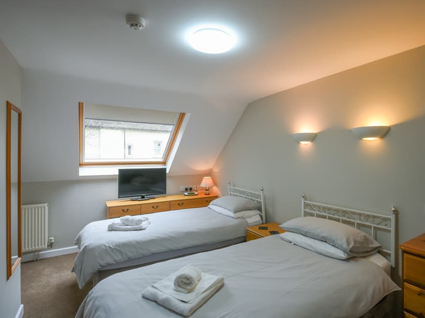 Twin bedroom | The Garden Lodge Flat - Llanteglos Estate, LLanteg, near Narbeth