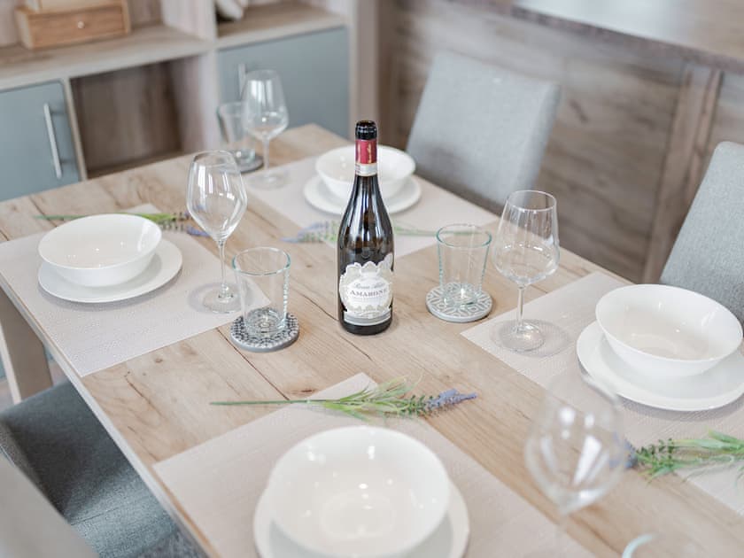 Dining Area | Phoenix Sunrise, corton