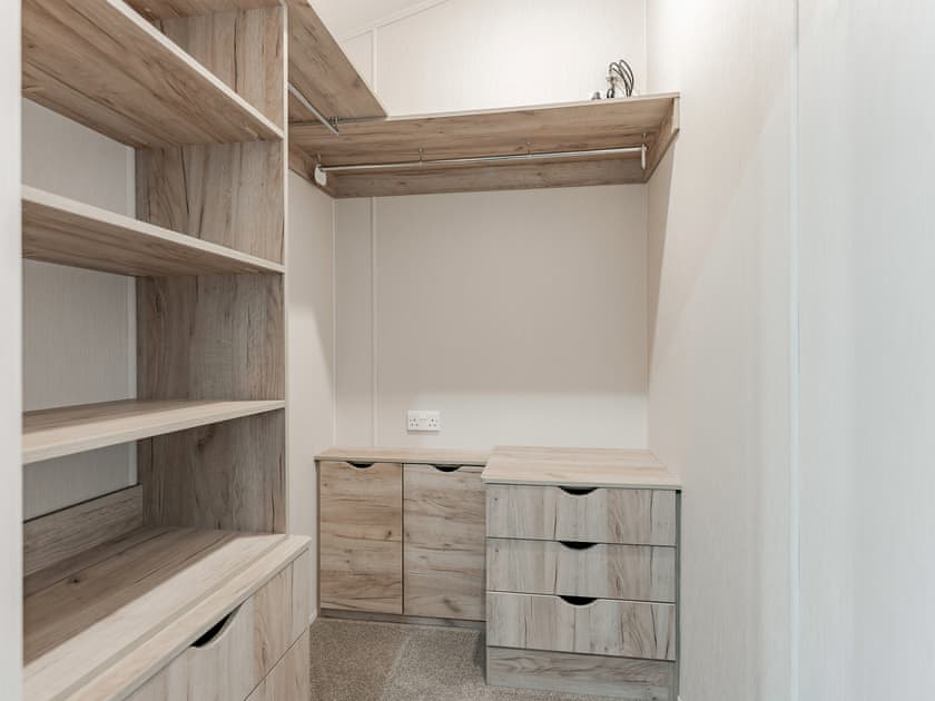 Interior | Phoenix Sunrise, corton