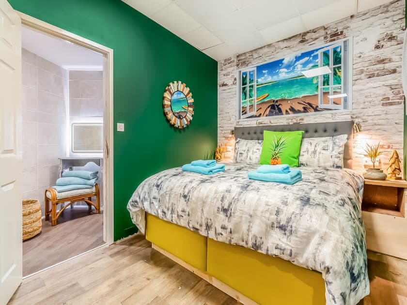 Double bedroom | Hideaway, Beccles