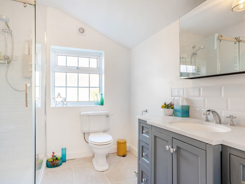 Bathroom | Nook Cottage, Durham