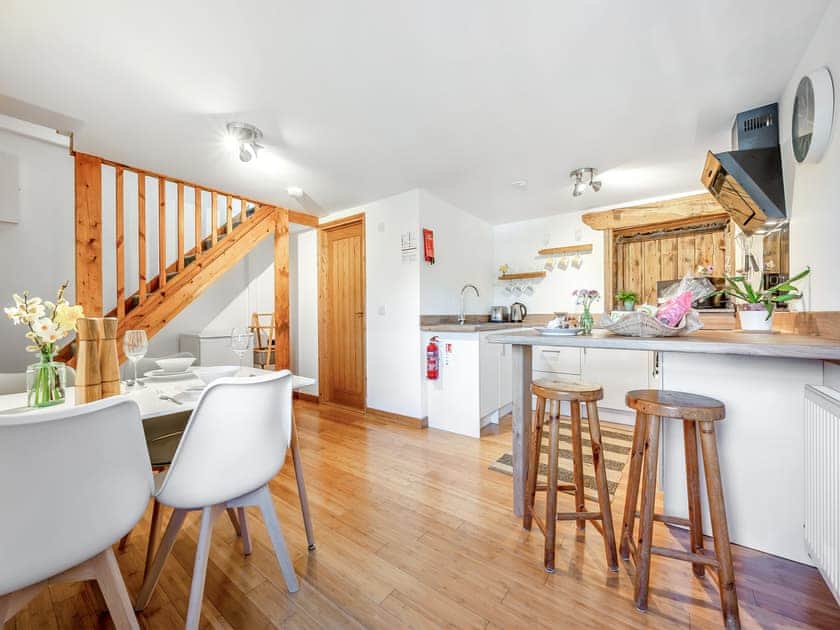 Open plan living space | Roosters Rest - Deviock Farm, Downderry