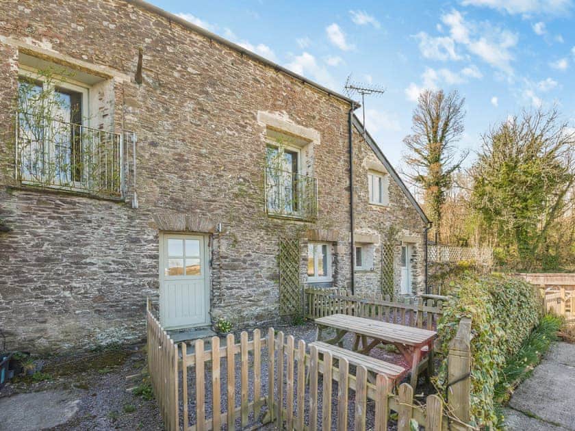 Exterior | Roosters Rest - Deviock Farm, Downderry