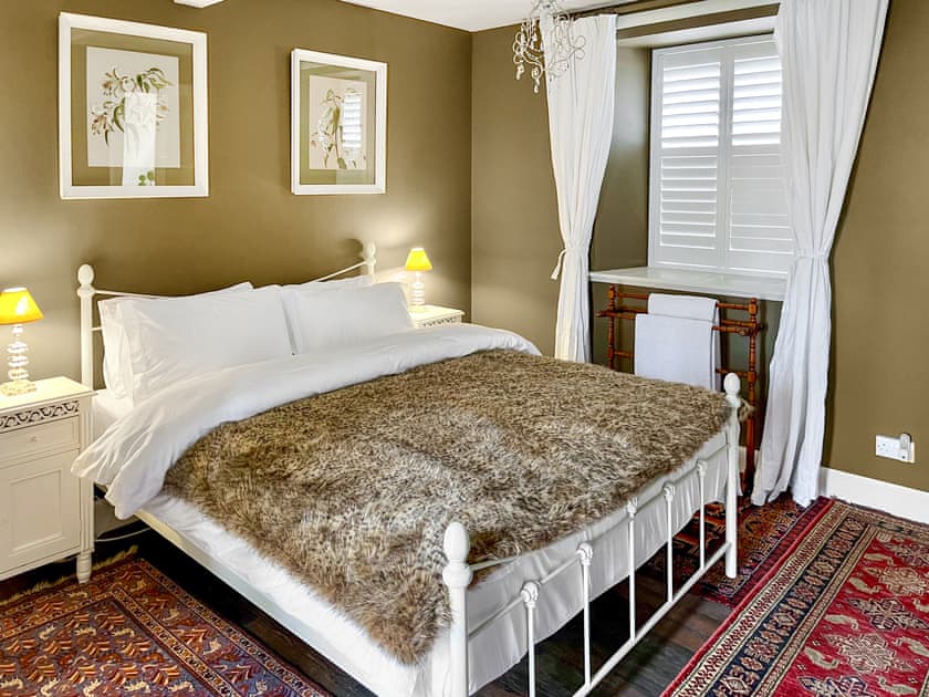 Double bedroom | Craigmore Cottage, Birnam Woods