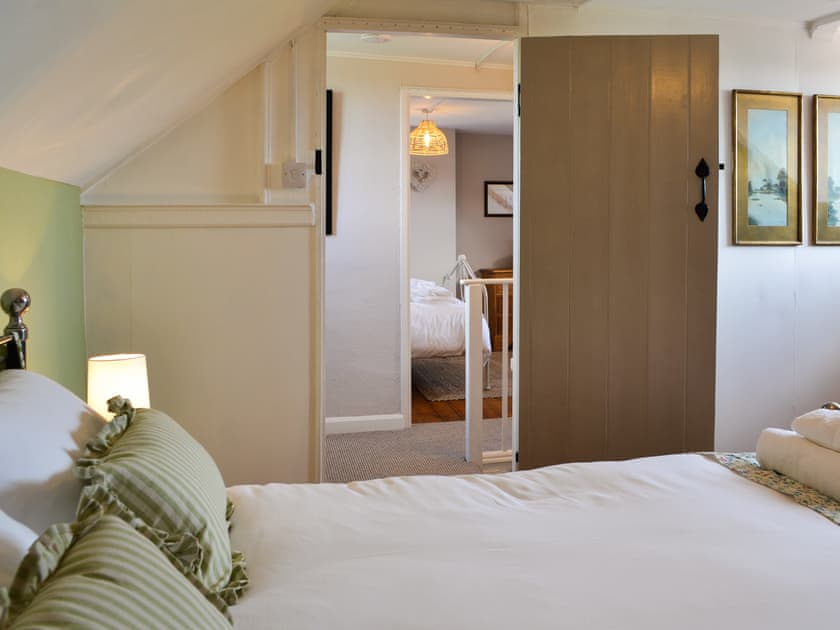 Double bedroom | Winship Cottage, Winestead
